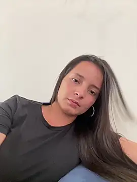 Snapshot of Mia_jhoonson chatting on 03/04/26, 08:04 Mia jhoonson online show from 03/04/26, 08:04