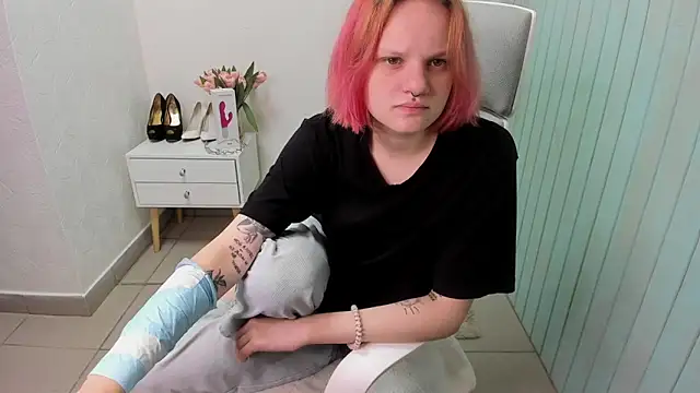 Elieiza xo online show from 09/25/25, 02:15