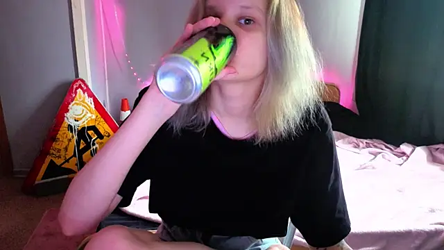 Elieiza xo online show from 05/15/26, 09:27