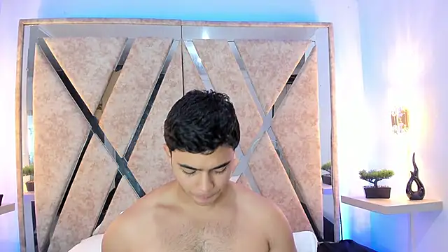 Snapshot of jayd_muscle chatting on 12/05/25, 04:54 jayd muscle online show from 12/05/25, 04:54