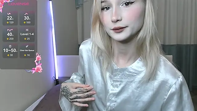 Snapshot of l1sa_spears chatting on 10/03/25, 05:54 l1sa spears online show from 10/03/25, 05:54