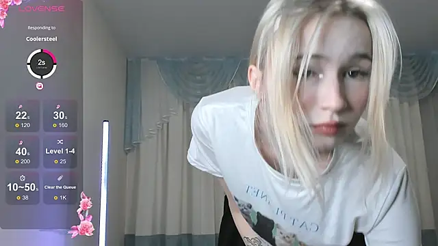 Snapshot of l1sa_spears chatting on 10/04/25, 06:06 l1sa spears online show from 10/04/25, 06:06