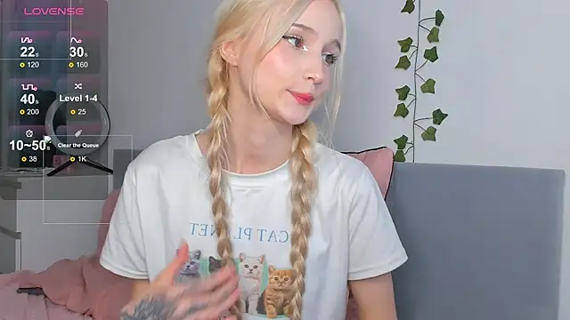 Snapshot of l1sa_spears chatting on 10/29/25, 06:42 l1sa spears online show from 10/29/25, 06:42