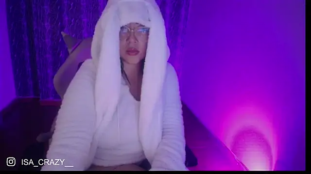 isa  crazy   online show from 09/19/25, 06:26