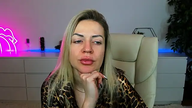 Anna Snows online show from 10/29/25, 06:37