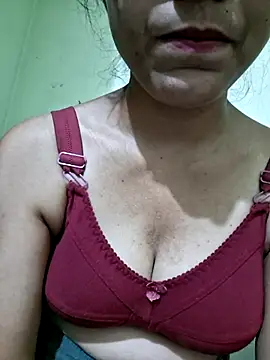 Snapshot of Telugu___Sexygirl___Naidu chatting on 04/19/26, 08:46 Telugu Sexygirl Naidu online show from 04/19/26, 08:46