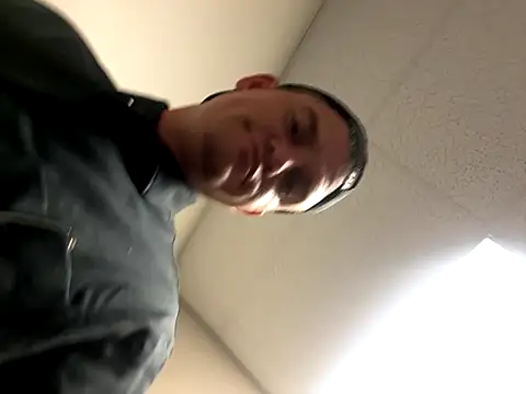 cumitted online show from 11/01/25, 02:13