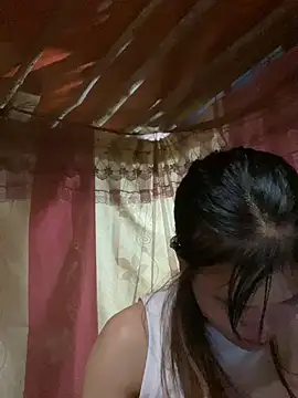 Snapshot of PhanHaa chatting on 09/09/25, 01:21 PhanHaa online show from 09/09/25, 01:21