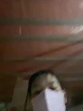 Snapshot of PhanHaa chatting on 10/19/25, 01:23 PhanHaa online show from 10/19/25, 01:23
