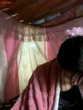 PhanHaa online show from 11/27/25, 12:40