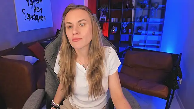 VanessaMates online show from 10/16/25, 06:47