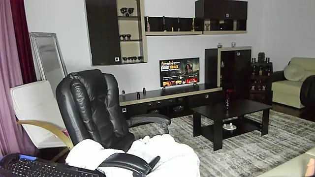 Ella sweety00 online show from 04/08/26, 08:53