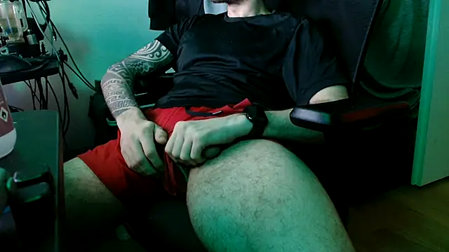 Snapshot of th1_ chatting on 03/11/26, 09:10 th1 online show from 03/11/26, 09:10