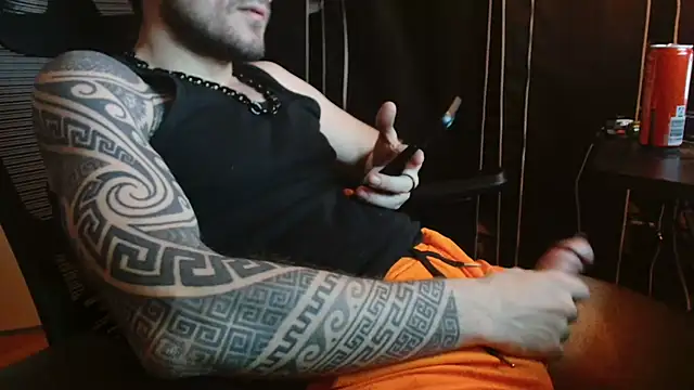 Snapshot of th1_ chatting on 04/16/26, 12:17 th1 online show from 04/16/26, 12:17