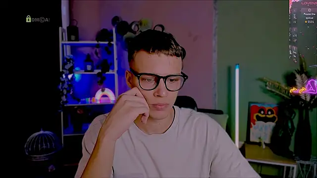 sam nexor online show from 09/22/25, 06:59