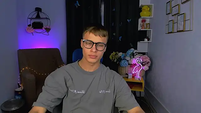 sam nexor online show from 10/03/25, 07:11