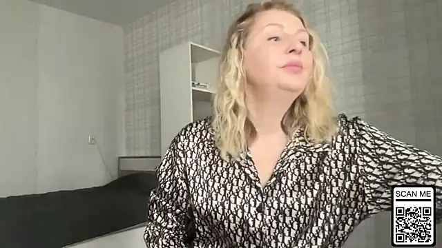 Blondie xoxoxo online show from 02/25/26, 10:14