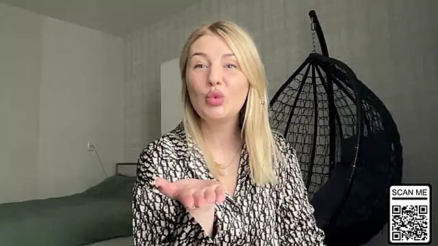 Blondie xoxoxo online show from 04/03/26, 12:25