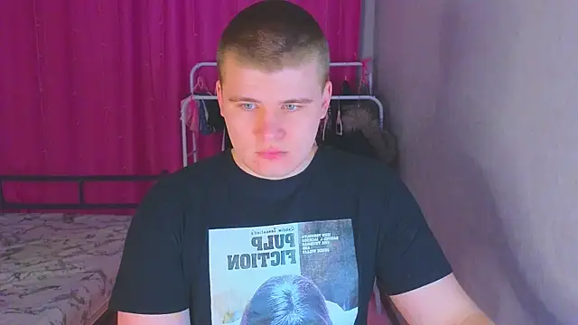 Snapshot of kittenmurr chatting on 02/12/26, 04:57 kittenmurr online show from 02/12/26, 04:57