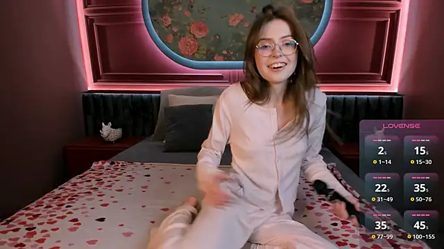 Grace blush online show from 10/11/25, 08:13