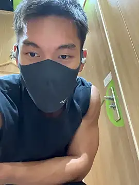 Snapshot of masucle216 chatting on 10/23/25, 02:38 masucle216 online show from 10/23/25, 02:38