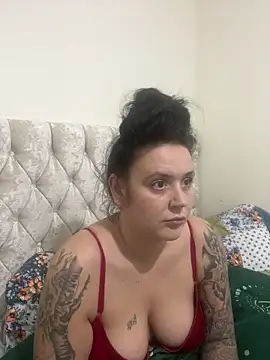 Snapshot of Charsworld chatting on 02/10/26, 11:58 Charsworld online show from 02/10/26, 11:58