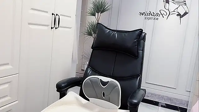 Snapshot of Ianxuan chatting on 10/03/25, 12:51 Ianxuan online show from 10/03/25, 12:51