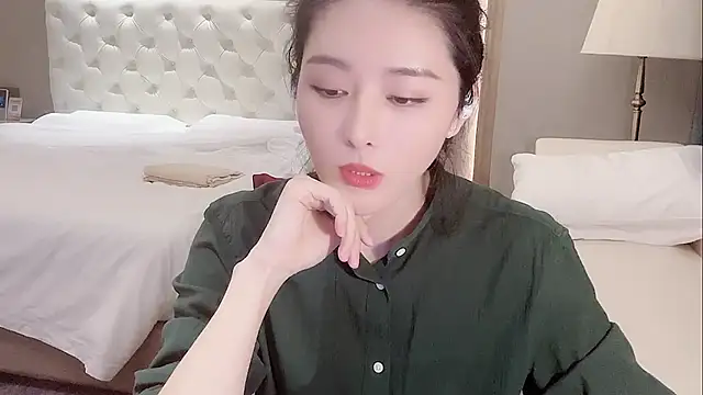 Snapshot of Ianxuan chatting on 10/17/25, 01:25 Ianxuan online show from 10/17/25, 01:25