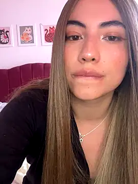 Snapshot of Jadee_grey chatting on 09/10/25, 05:46 Jadee grey online show from 09/10/25, 05:46