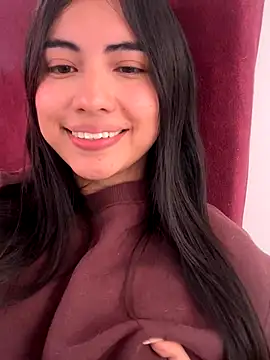 Snapshot of Jadee_grey chatting on 10/21/25, 01:34 Jadee grey online show from 10/21/25, 01:34