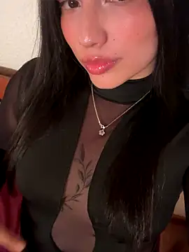 Snapshot of Jadee_grey chatting on 10/24/25, 12:52 Jadee grey online show from 10/24/25, 12:52