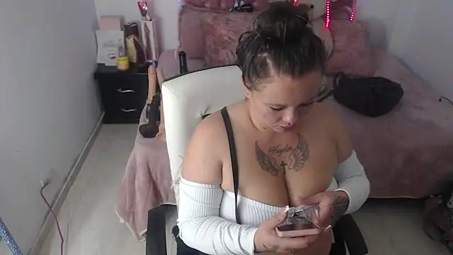 patty squirt  online show from 04/24/26, 11:34