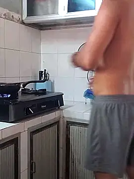 Snapshot of ANonngDan79 chatting on 03/31/26, 04:35 ANonngDan79 online show from 03/31/26, 04:35