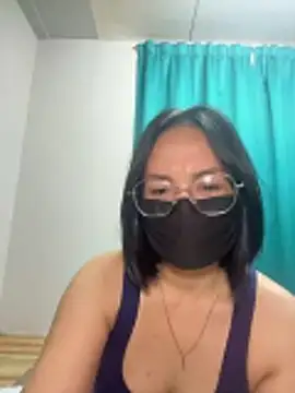 melyiaaa online show from 12/02/25, 03:29