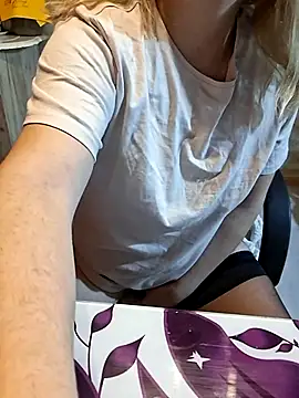 qSensi online show from 10/26/25, 11:53