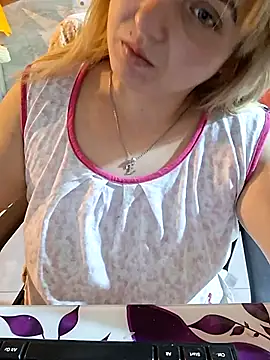 qSensi online show from 11/21/25, 11:25