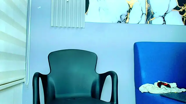 MARCUS SMITHH1 online show from 10/16/25, 07:48