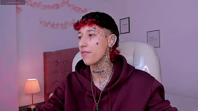 Snapshot of Luci_Rose chatting on 03/27/26, 07:46 Luci Rose online show from 03/27/26, 07:46