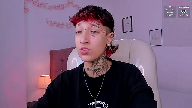 Snapshot of Luci_Rose chatting on 04/05/26, 09:45 Luci Rose online show from 04/05/26, 09:45