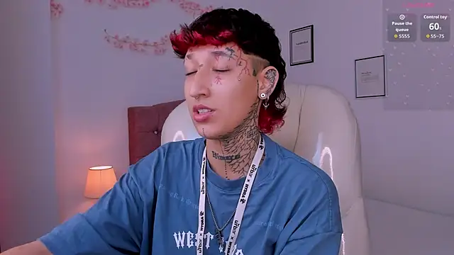 Snapshot of Luci_Rose chatting on 04/07/26, 08:42 Luci Rose online show from 04/07/26, 08:42