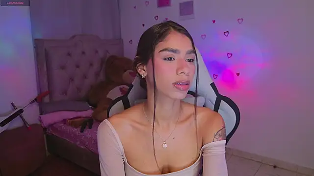 BrunetteAdams001 online show from 03/21/26, 02:05