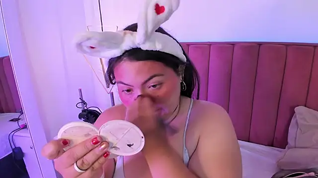 Tessa Sinclaire online show from 03/19/26, 08:46