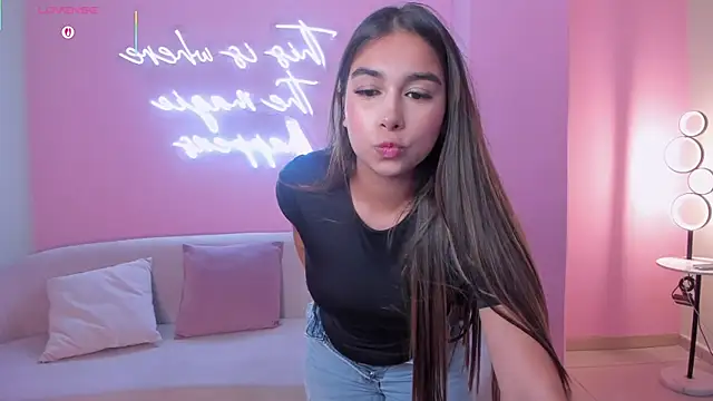 Snapshot of VeronicaBlue chatting on 03/30/26, 01:12 VeronicaBlue online show from 03/30/26, 01:12