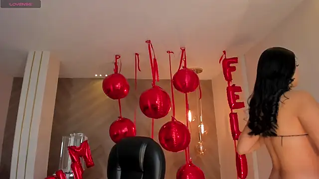 NataliaGaret online show from 10/31/25, 03:18