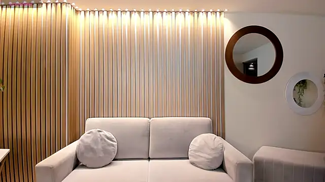 NataliaGaret online show from 04/12/26, 10:59