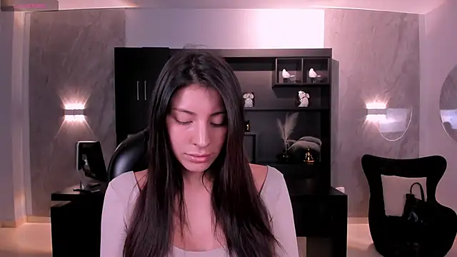 Snapshot of MaddisonTaylor1 chatting on 03/12/26, 08:15 MaddisonTaylor1 online show from 03/12/26, 08:15
