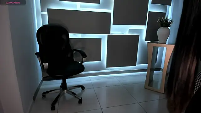 MilaColeman online show from 09/20/25, 04:24