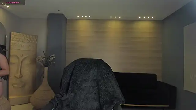 MilaColeman online show from 10/15/25, 02:11