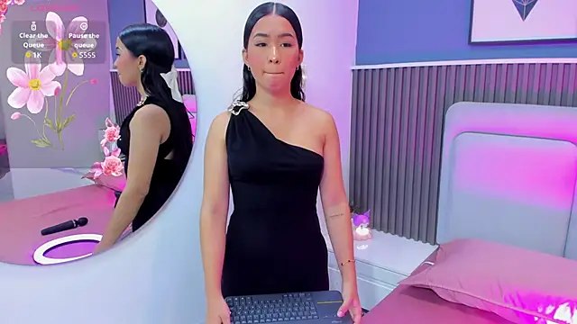 lily  star online show from 11/20/25, 03:18