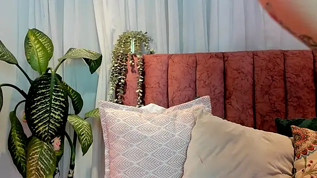 Ashley Monroe online show from 11/07/25, 11:43